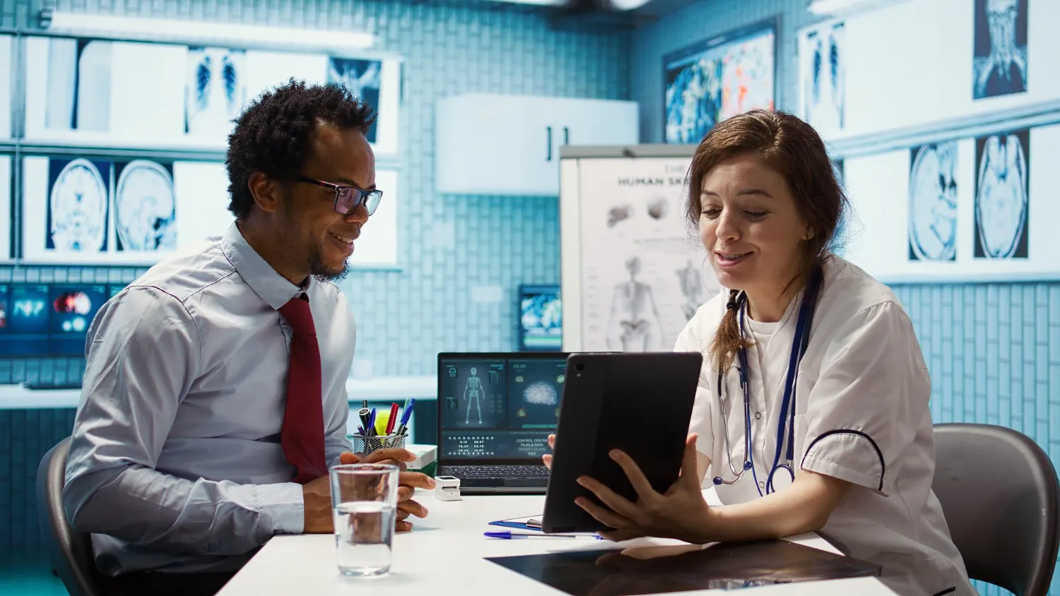 Doctor using digital tools for Chronic Care Management Solutions.